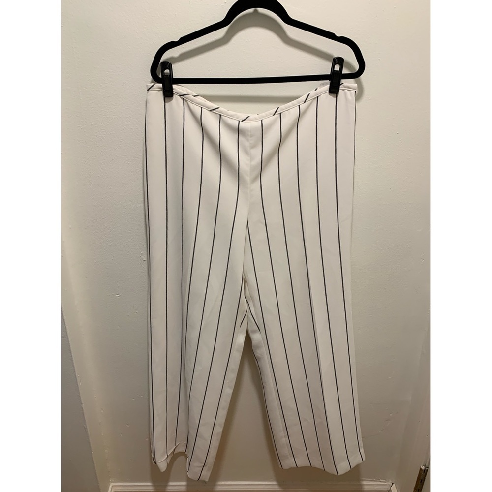 Talbots White and Black Striped Wide Leg Pants